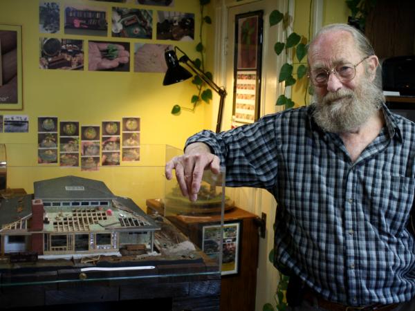 THE ART OF MINIATURES WITH CAVEMAN AL, ANACORTES WA