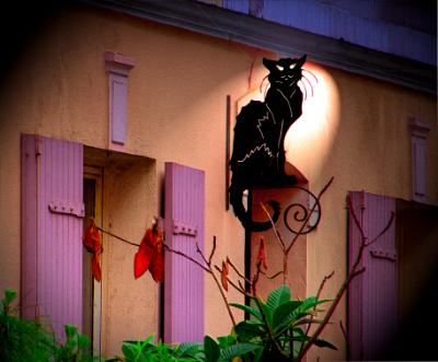Le Chat Noir — French for The Black Cat — was a famous cabaret